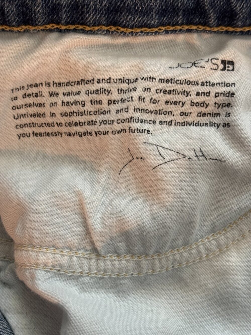 Joe's Jeans "The Wyatt" High Rise Retro Crop 30/10 Like New - Picture 4 of 6